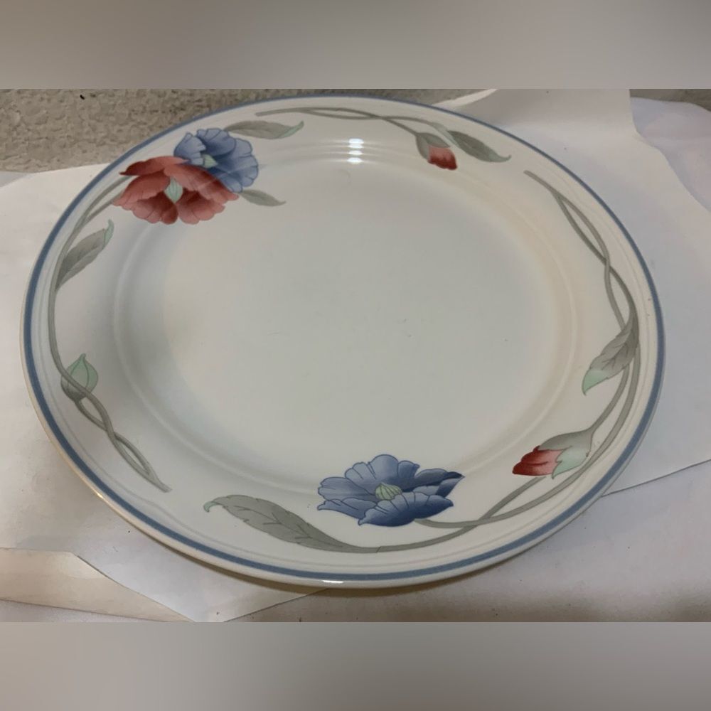 Epoch "SWEET DREAMS" Chop Plate/Round Serving Platter ~ 12” Plat